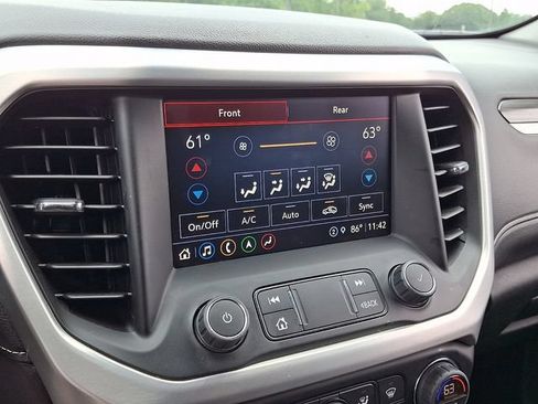 Certified 2023 GMC Acadia SLT AWD/4WD image 17