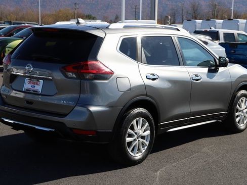 Used 2020 Nissan Rogue SV image 5