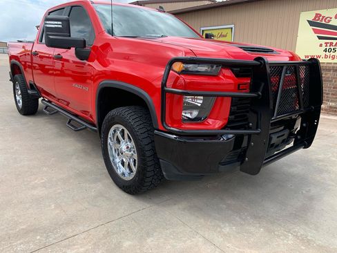 Used 2022 Chevrolet Silverado 2500 Custom w/ Custom Value Package AWD/4WD image 1