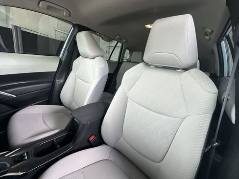 Used 2023 Toyota Corolla Cross L FWD image 14