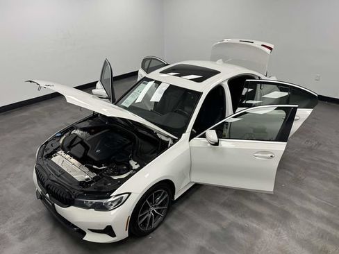 Used 2020 BMW 330i xDrive Sedan w/ Driving Assistance Package AWD/4WD image 9