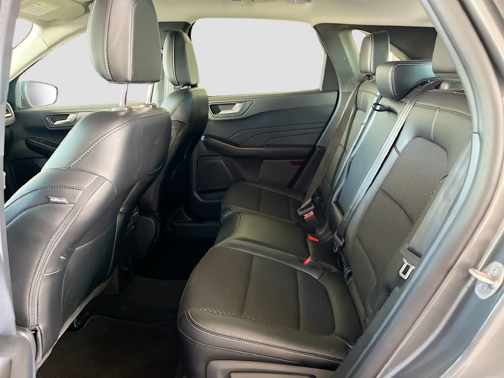 Used 2025 Ford Escape SE FWD image 24