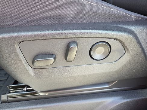 Used 2025 GMC Sierra 1500 Elevation w/ LPO, Elevation Black Package image 14