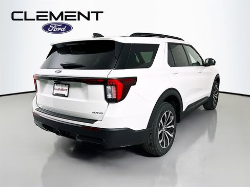 New 2026 Ford Explorer ST-Line AWD/4WD image 6