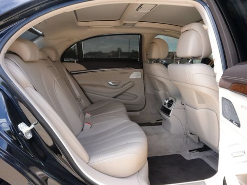 Used 2017 Mercedes-Benz S 550 Sedan image 22