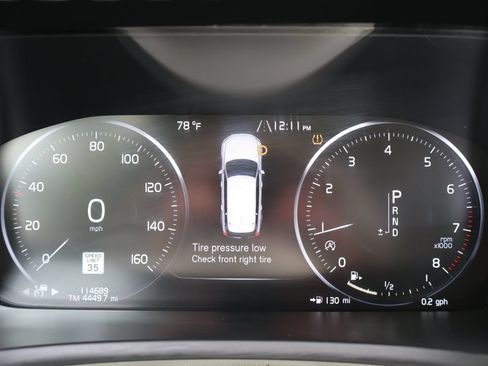 Used 2016 Volvo XC90 T6 Momentum w/ Momentum Plus Package AWD/4WD image 36