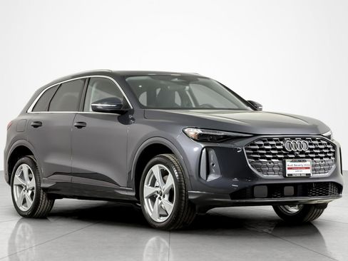 New 2025 Audi Q5 Premium Plus image 2