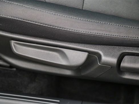 Certified 2025 Kia Niro LX image 21