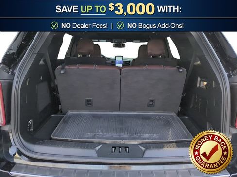 Used 2024 Ford Explorer Platinum w/ Technology Package AWD/4WD image 24