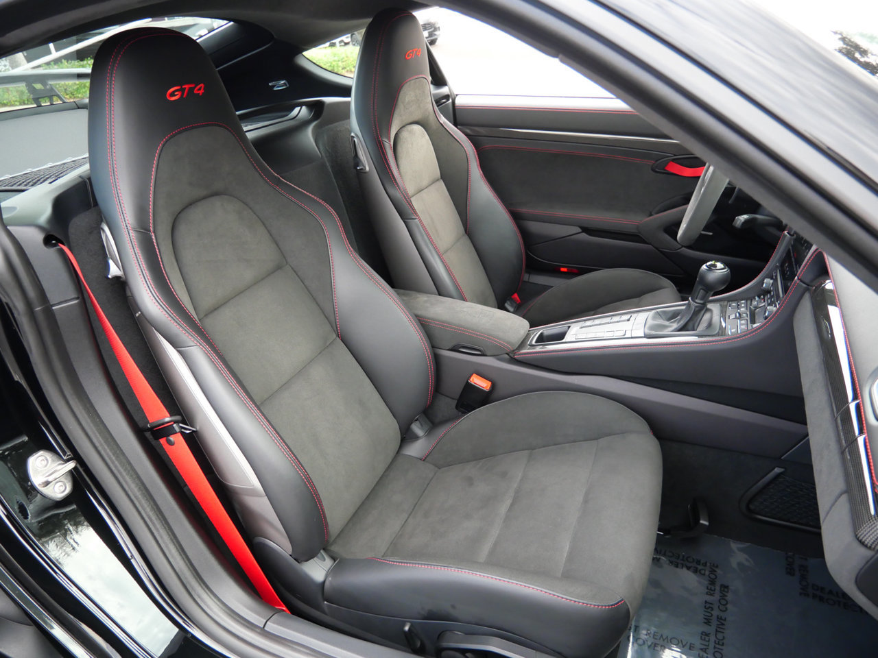 Used 2022 Porsche 718 Cayman GT4 RWD image 29