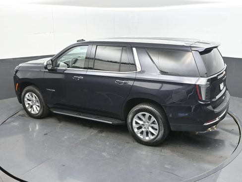 Used 2025 Chevrolet Tahoe Premier AWD/4WD image 33