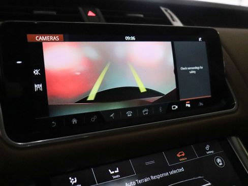 Used 2020 Land Rover Range Rover Sport HSE Dynamic image 27