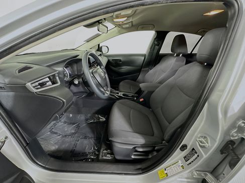 Used 2022 Toyota Corolla LE image 12