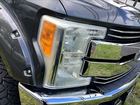Used 2017 Ford F250 Lariat AWD/4WD image 18