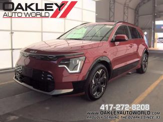 Used 2023 Kia Niro Wind w/ Wind Preserve Package FWD video 1