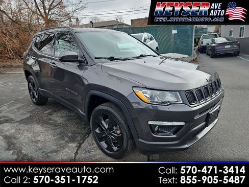 Used 2020 Jeep Compass Latitude image 1