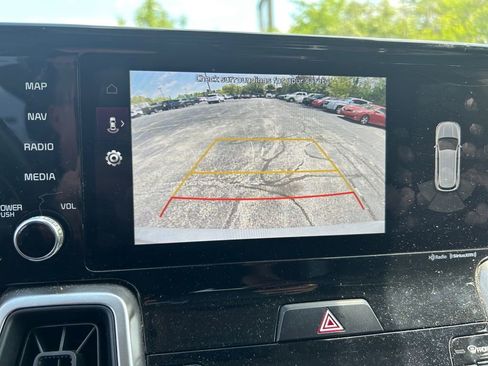 Used 2022 Kia Sorento S FWD image 22