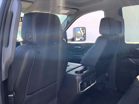 Used 2020 Chevrolet Silverado 2500 LTZ w/ LTZ Plus Package image 13