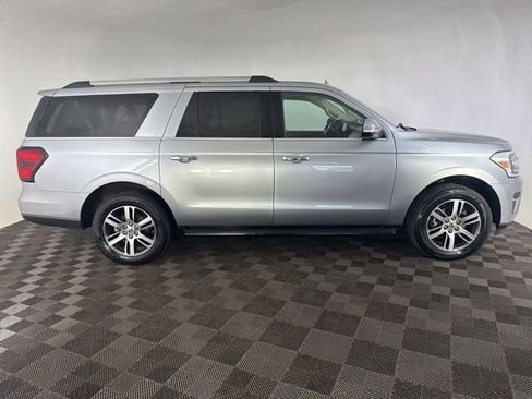 Used 2024 Ford Expedition Max Limited AWD/4WD image 4