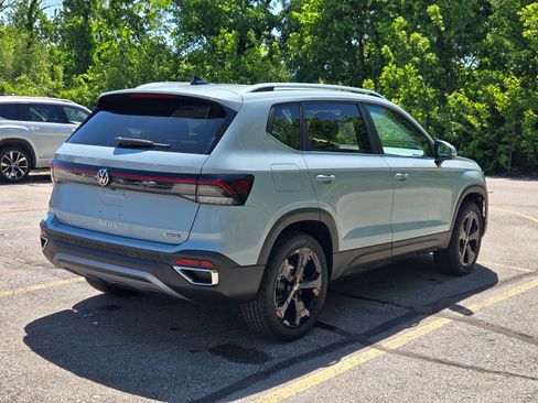 New 2026 Volkswagen Taos SEL AWD/4WD image 5