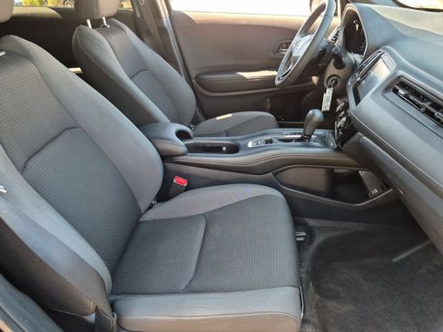 Used 2022 Honda HR-V Sport image 29