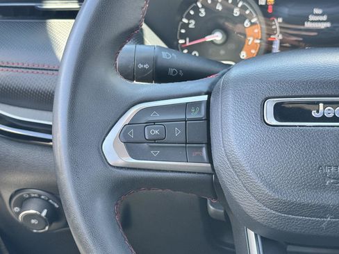 Used 2024 Jeep Compass Trailhawk AWD/4WD image 17