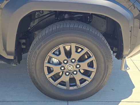 Certified 2026 Toyota 4Runner SR5 RWD image 9