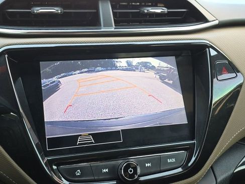 Used 2021 Chevrolet TrailBlazer ACTIV w/ Sun and Liftgate Package FWD image 32