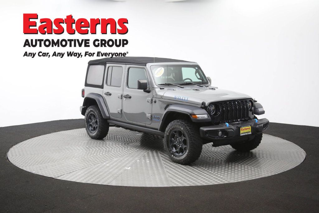 Used 2023 Jeep Wrangler Unlimited w/ Cold Weather Group AWD/4WD image 53