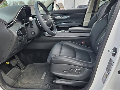 Used 2025 Genesis GV70 2.5T w/ Advanced Package image 5