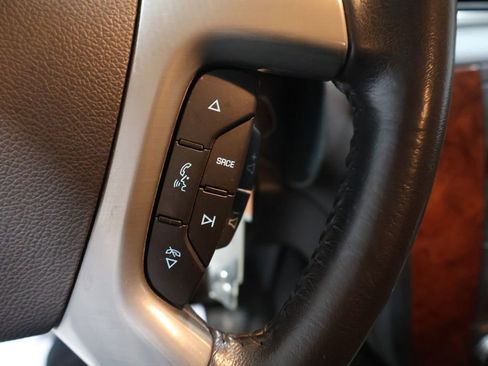 Used 2011 Chevrolet Avalanche LT w/ Luxury Package image 32