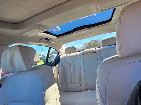 Used 2018 BMW 750i w/ Interior Design Package image 22