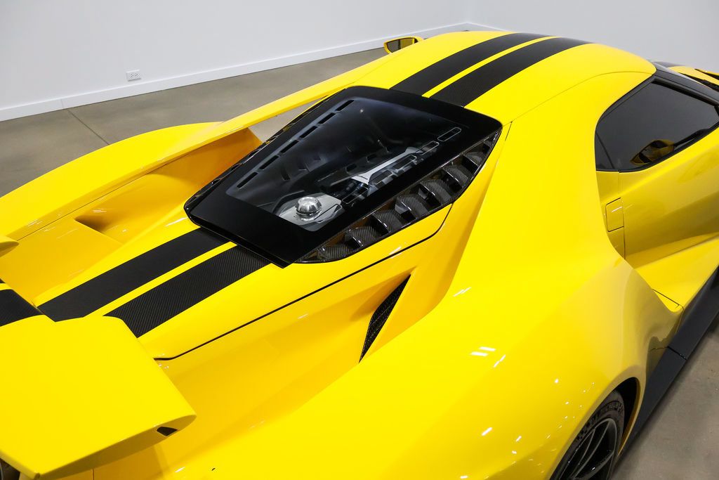 Used 2020 Ford GT Carbon Series RWD image 89
