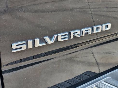 Used 2022 Chevrolet Silverado 1500 Custom RWD image 8