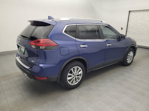 Used 2018 Nissan Rogue SV w/ Premium Package FWD image 10