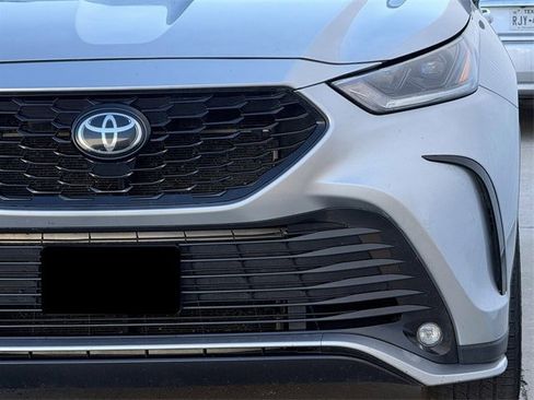 Used 2021 Toyota Highlander XSE image 8