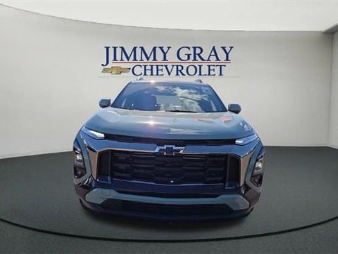 New 2026 Chevrolet Equinox ACTIV image 8