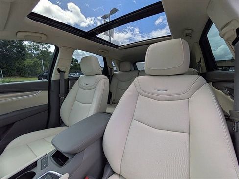New 2025 Cadillac XT5 Premium Luxury w/ LPO, Floor Liner Package image 22
