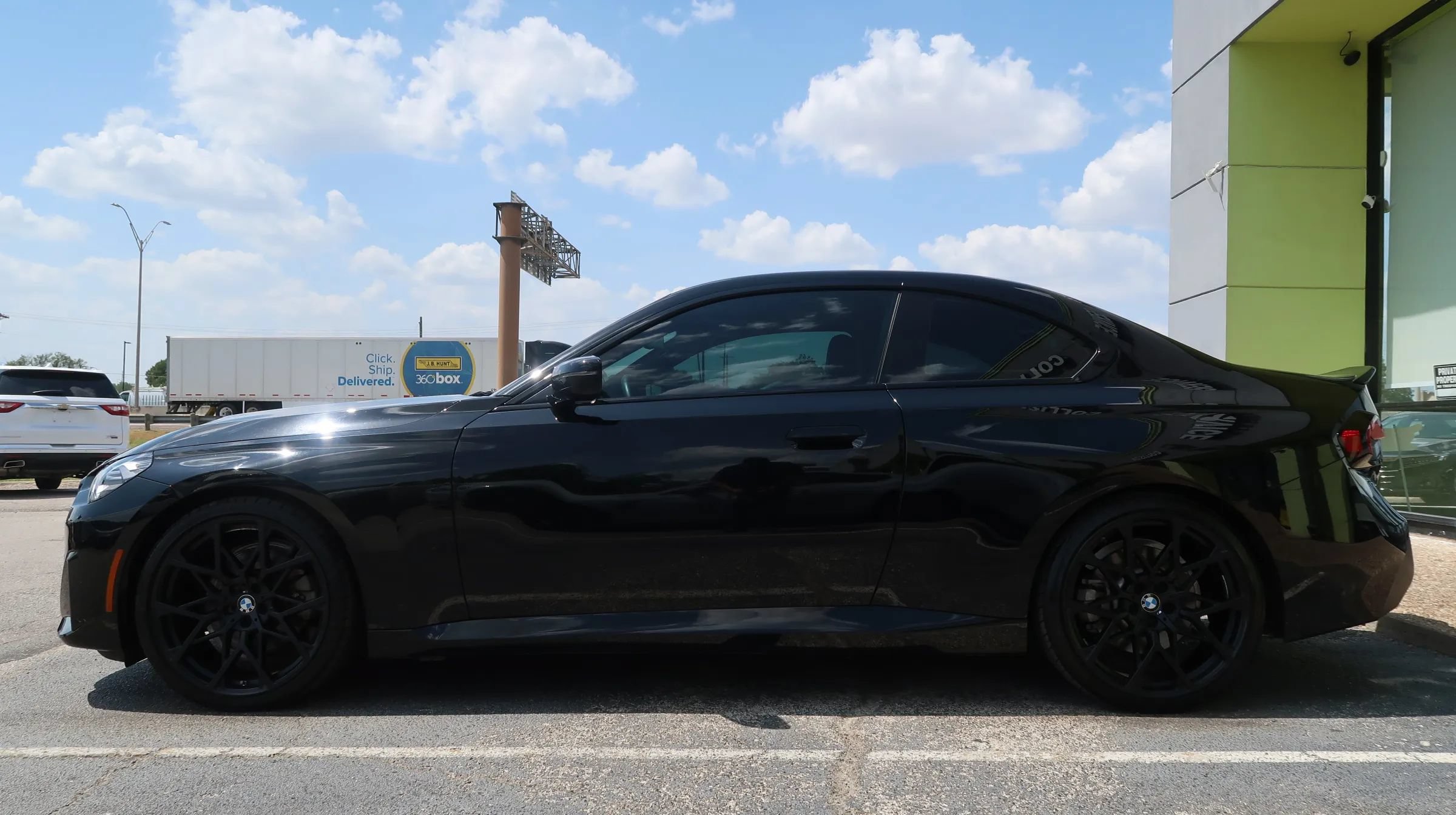Used 2024 BMW 230i Coupe w/ Convenience Package RWD image 7
