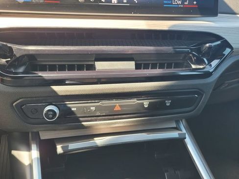 Used 2025 BMW 330i Sedan RWD image 25