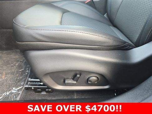 New 2025 Jeep Compass Latitude w/ Sun & Sound Group image 29