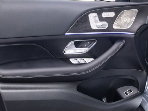 New 2026 Mercedes-Benz GLS 450 4MATIC image 15