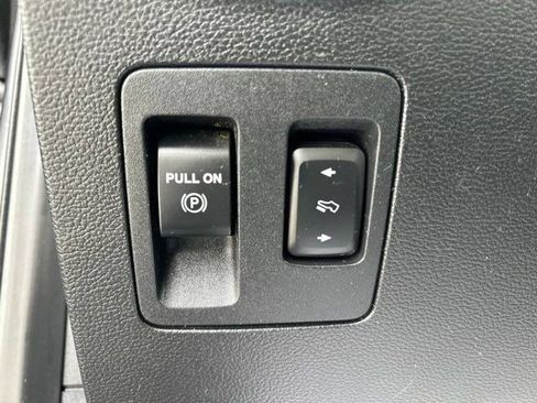 Used 2018 Ford F150 XLT w/ Equipment Group 302A Luxury AWD/4WD image 20