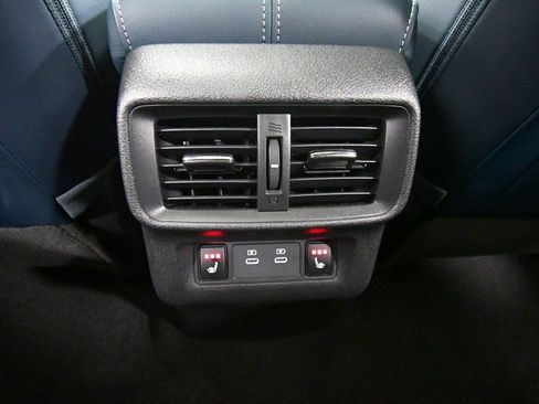 Used 2025 Nissan Murano Platinum w/ Cargo Package image 17