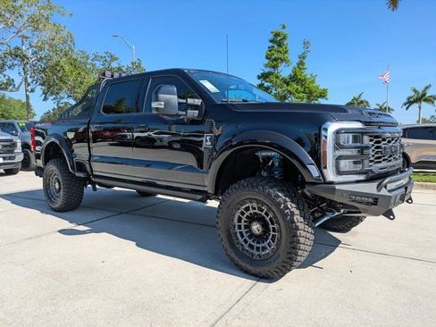 New 2026 Ford F250 Lariat w/ Black Appearance Package AWD/4WD image 7