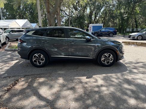 Used 2025 Kia Sportage LX FWD image 14