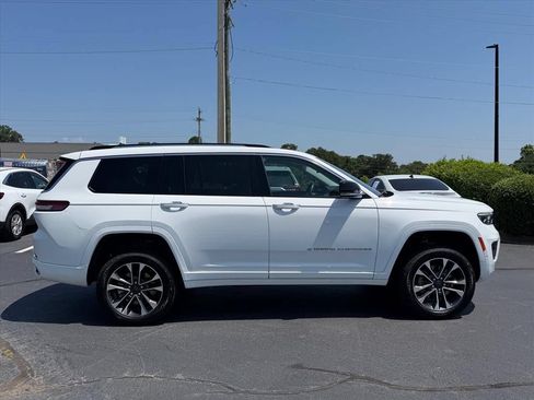 Used 2022 Jeep Grand Cherokee L Overland AWD/4WD image 2