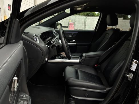 Used 2025 Mercedes-Benz GLA 250 image 10