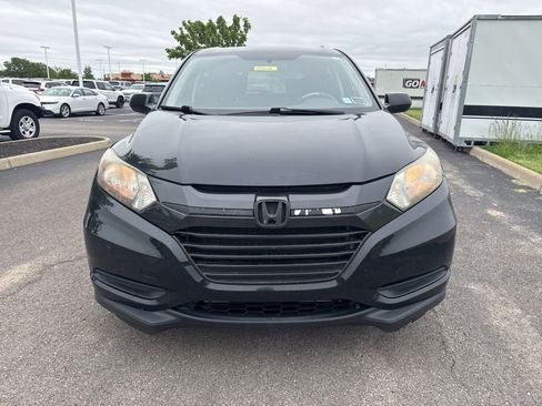 Used 2016 Honda HR-V LX image 2