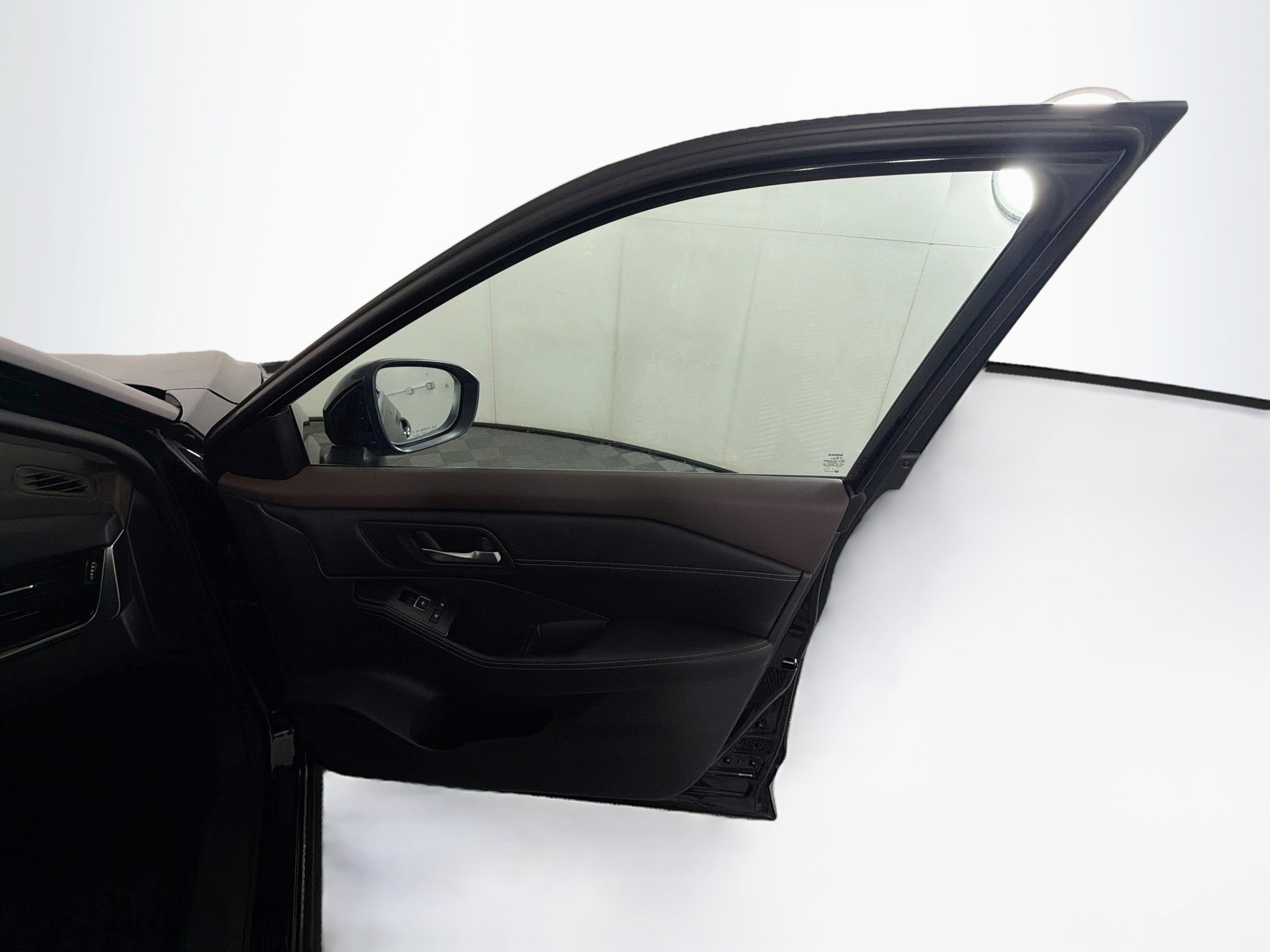 Used 2023 Nissan Rogue SL FWD image 32